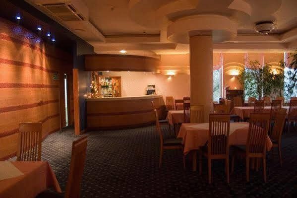 Hotel Naramowice Poznań Restaurant bilde